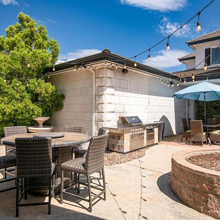 Grand Contento By Avantstay Extraordinary Estate W Pool Hot Tub Movie Room Temecula Exterior photo