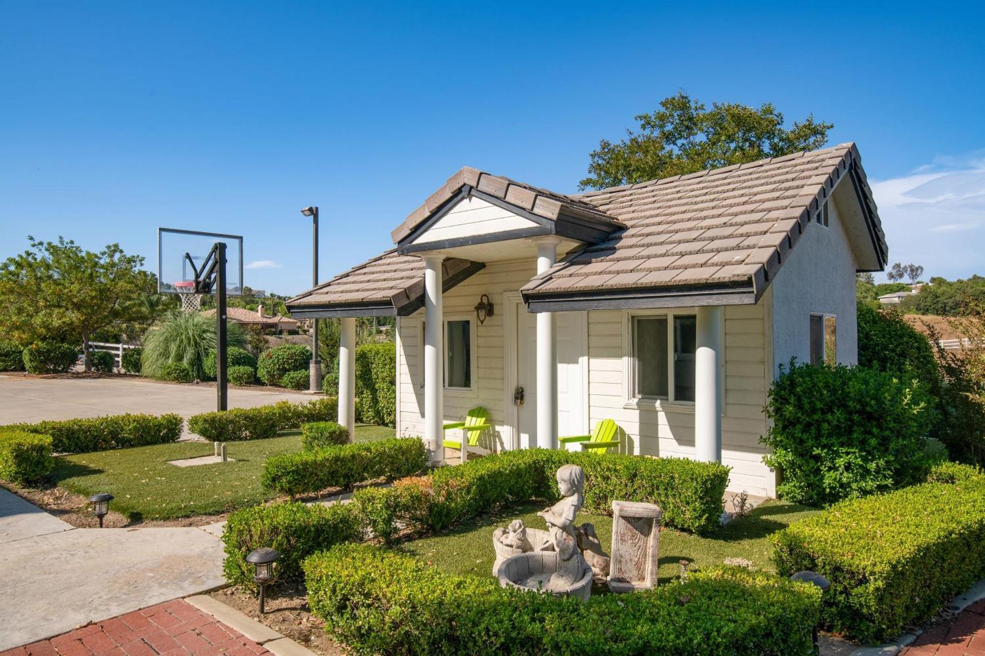 Grand Contento By Avantstay Extraordinary Estate W Pool Hot Tub Movie Room Temecula Exterior photo